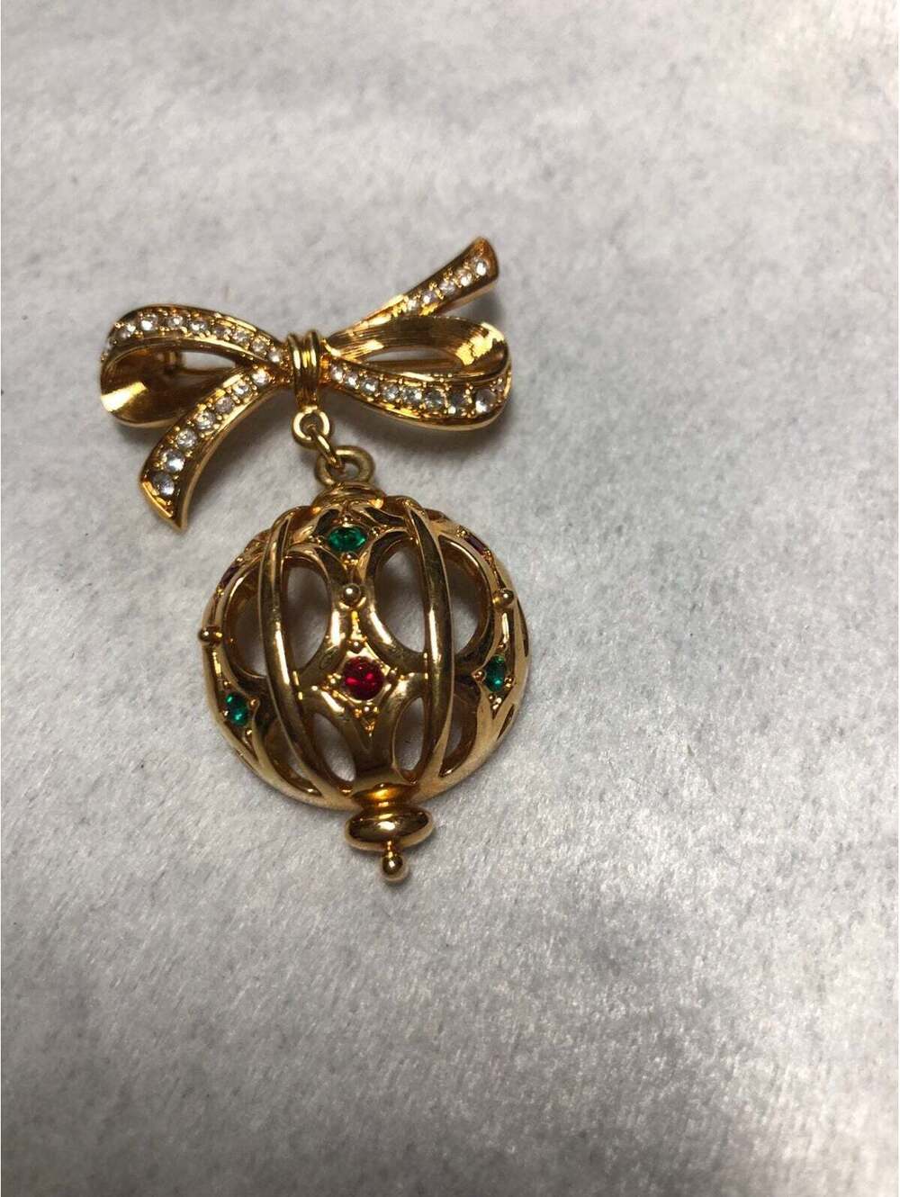 Vintage Swarovski Crystal Ornament Dangle Brooch